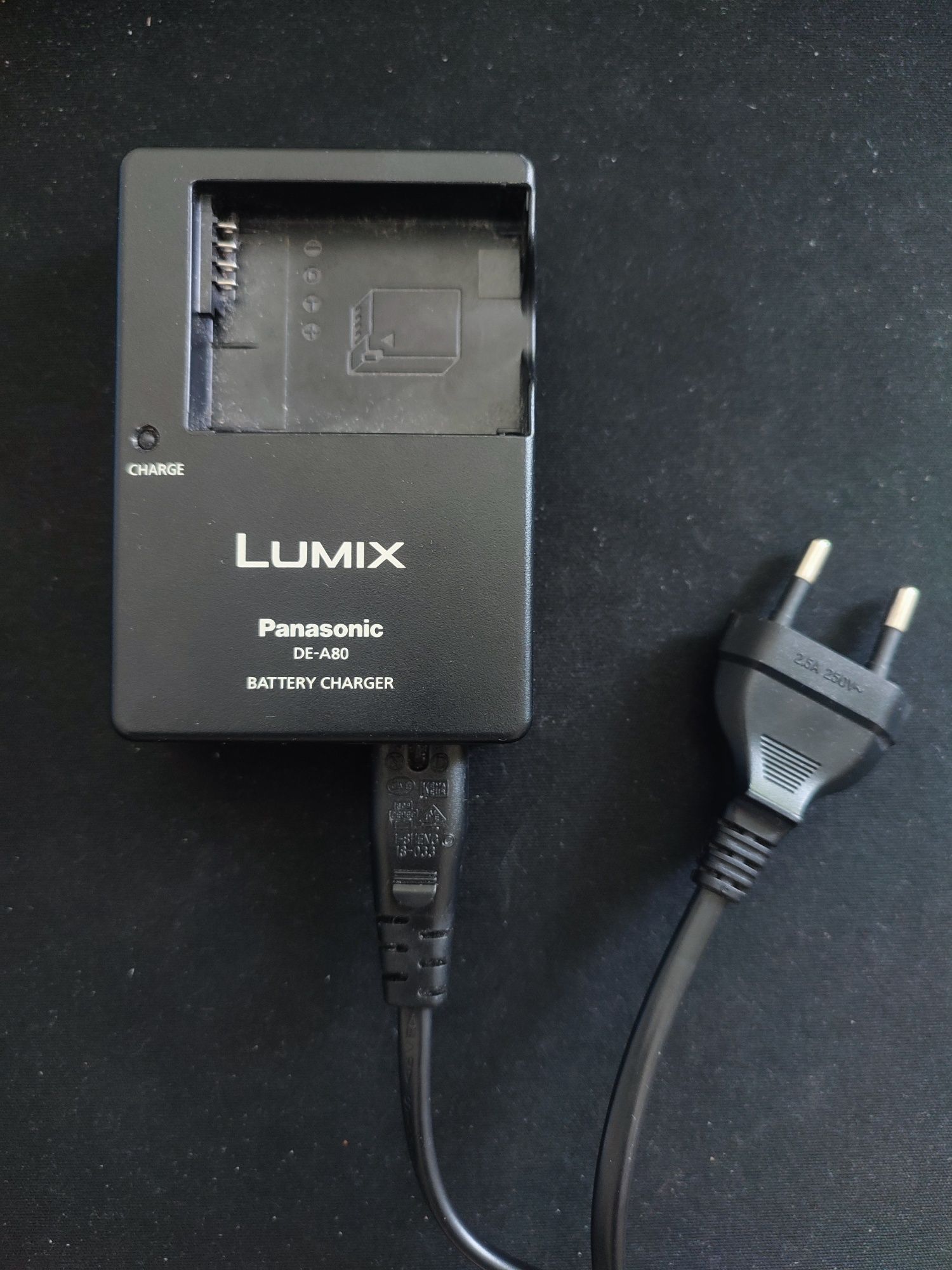 Carregador Lumix DE-A80