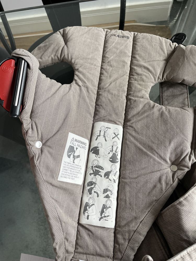 Ergonomiczne nosidlo dzieciece BabyBjorn Baby Bjorn seria organic