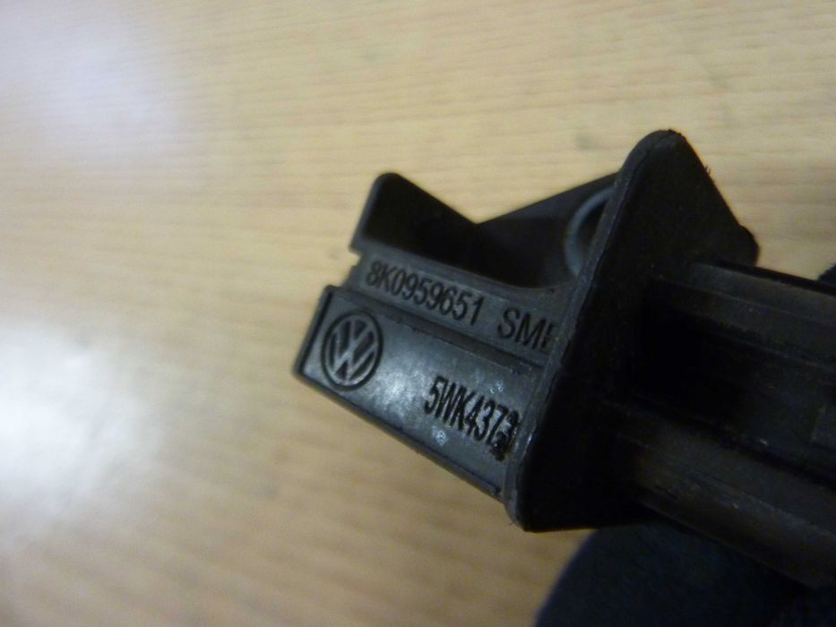AUDI A4 B8 A5 8T czujnik uderzania przód przedni 8K0.959651