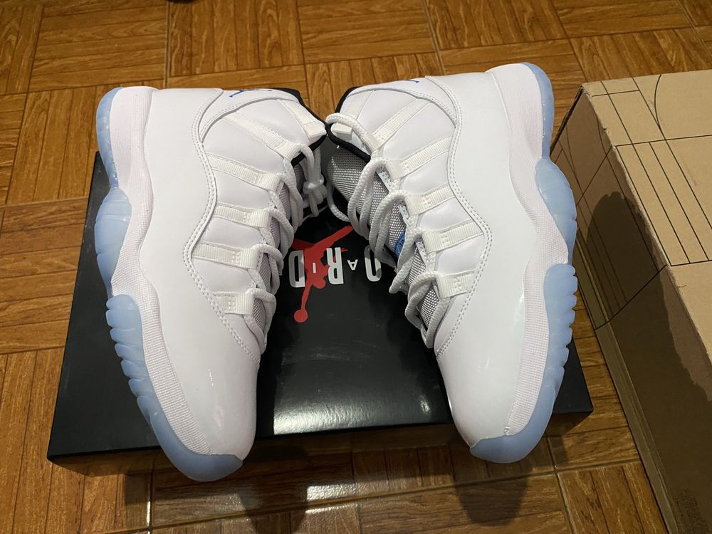 Air Jordan 11 retro legend blue