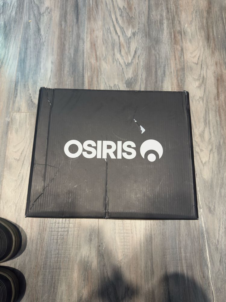 Osiris D3 OG black red
