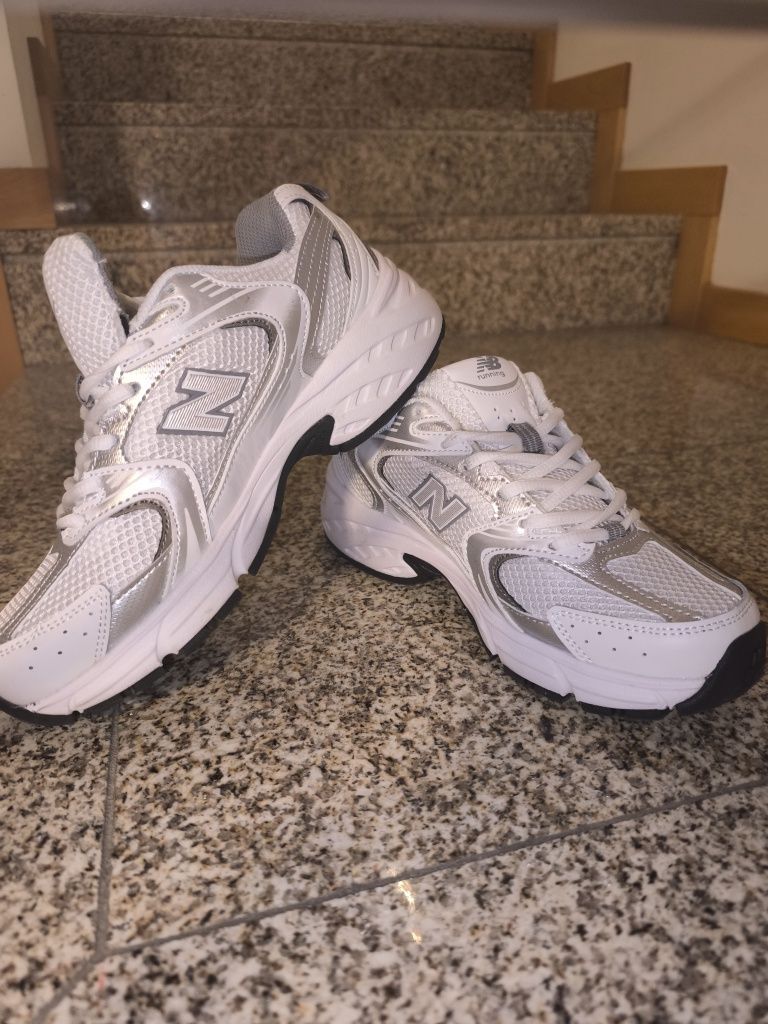 New Balance GR530