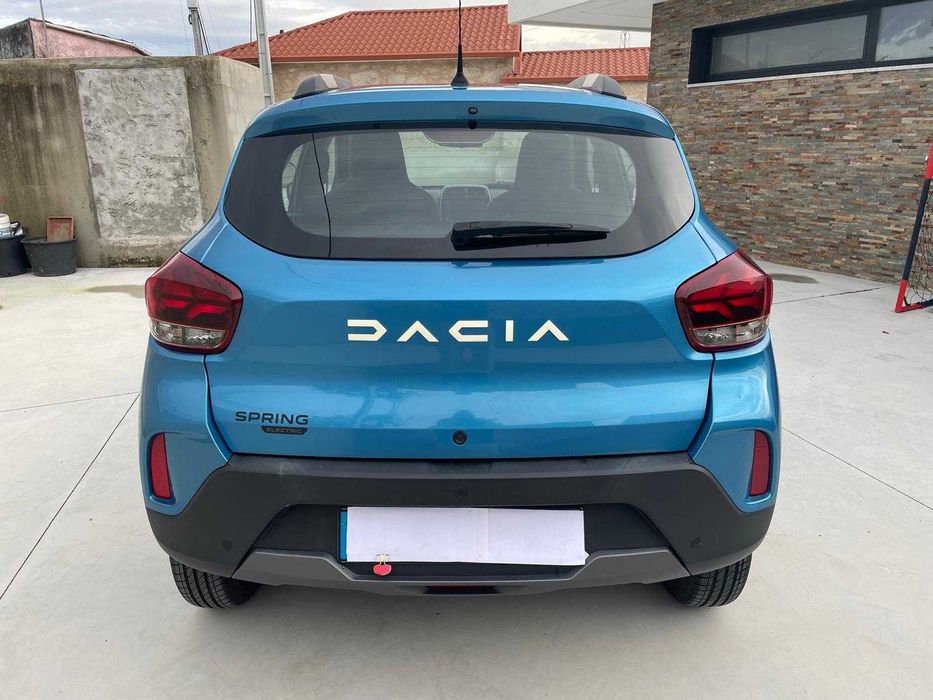 Dacia spring como novo