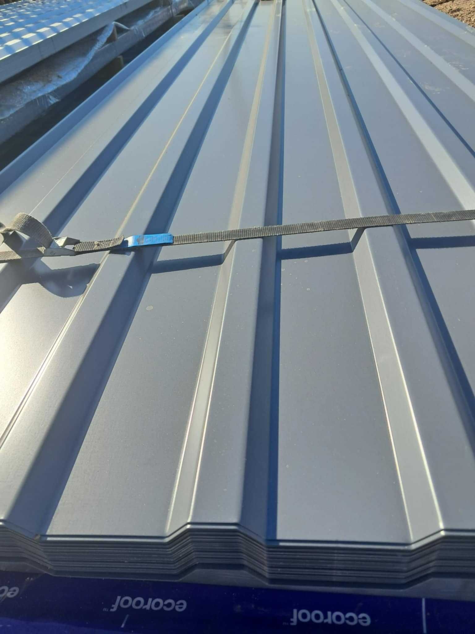 Blacha trapezowa T7 / T18 – szeroka gama kolorów – sprawdź ofertę!
