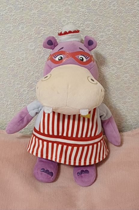 Хеллі м'яка іграшка