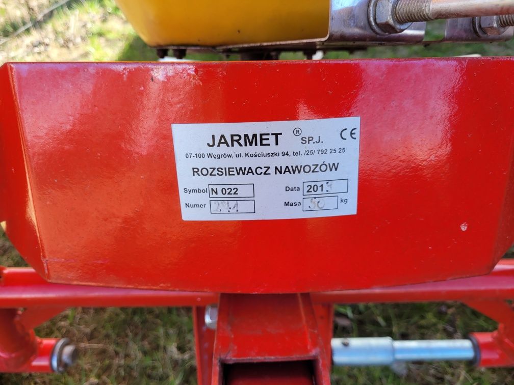 Rozsiewacz jarmet 200l