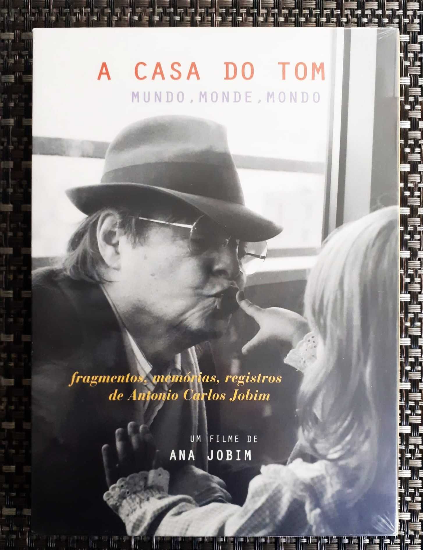 Tom Jobim: A Casa Do Tom - Ed. Especial - DVD + Livro - NOVO / SELADO