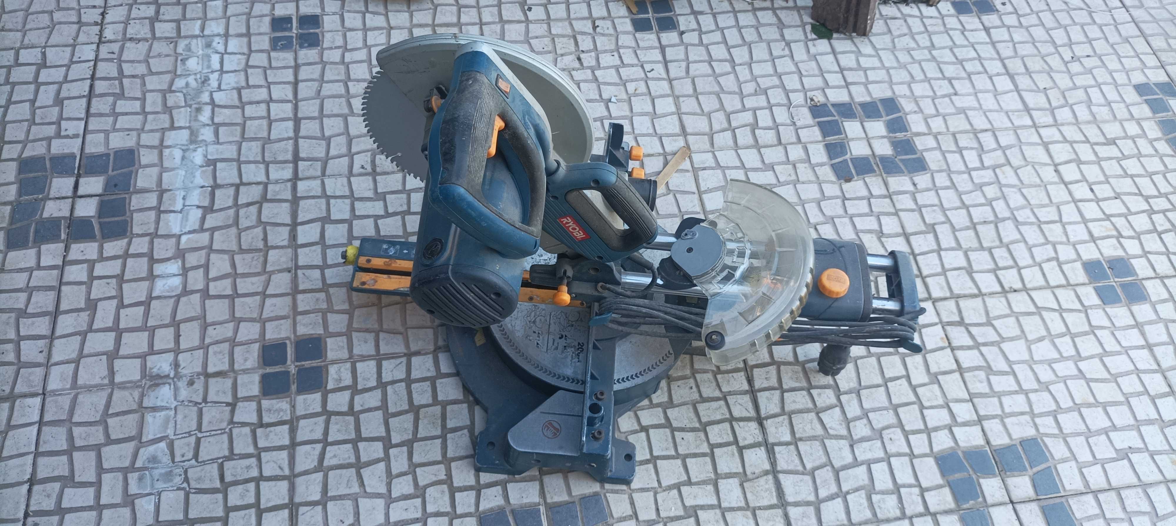 máquina meia esquadria