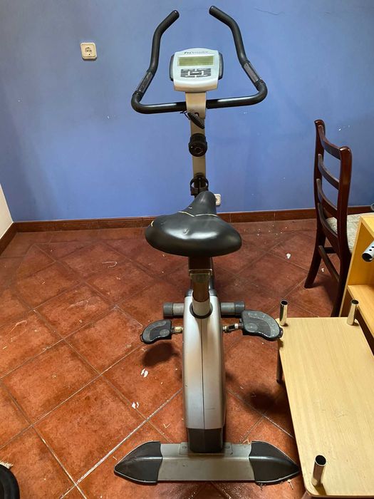Bicicleta estática para restauro