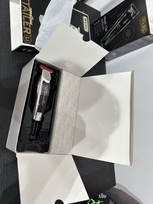 Maquina de cortar cabelo nova sem fio