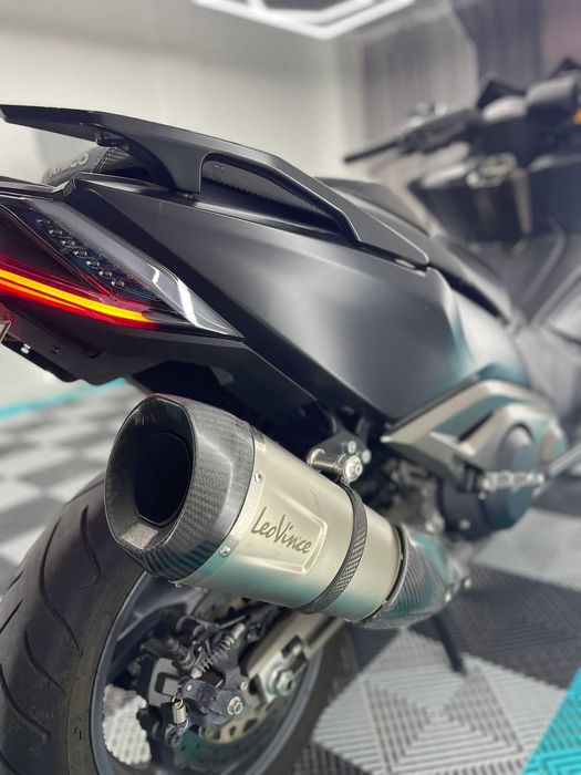 Scooter Kymco ak 550