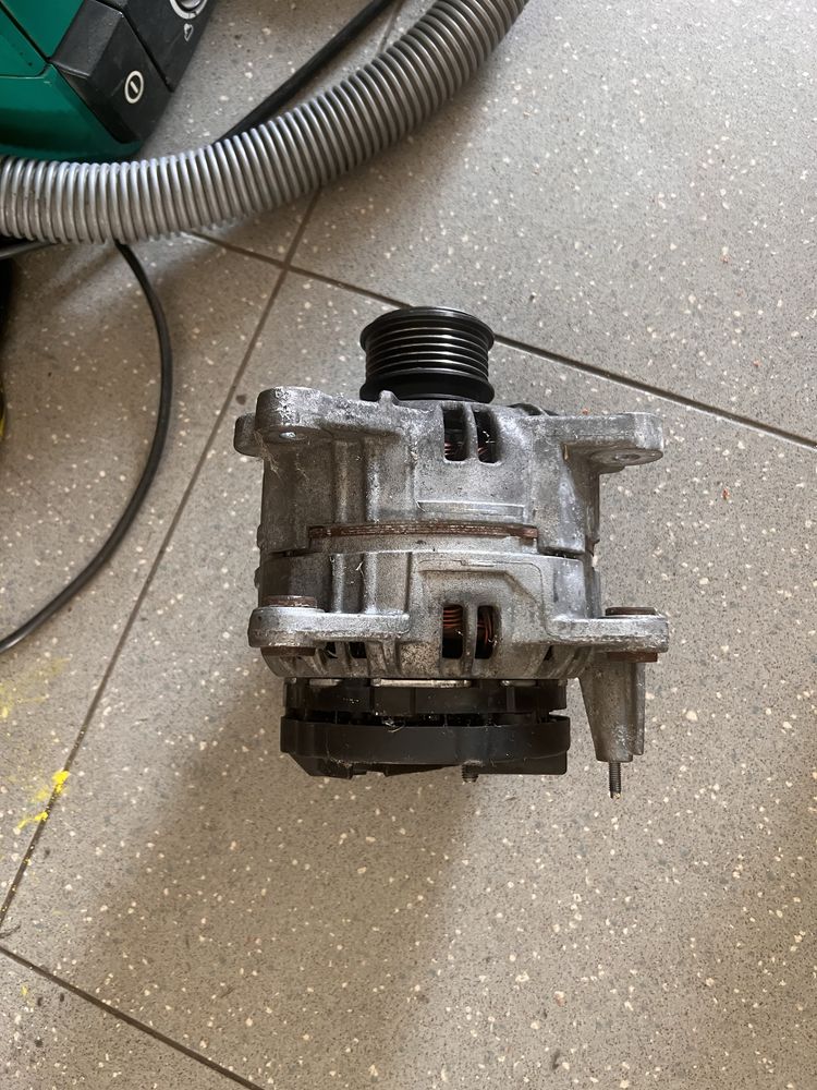 Alternador 90A vw 1.9 tdi (estava num passat b5)