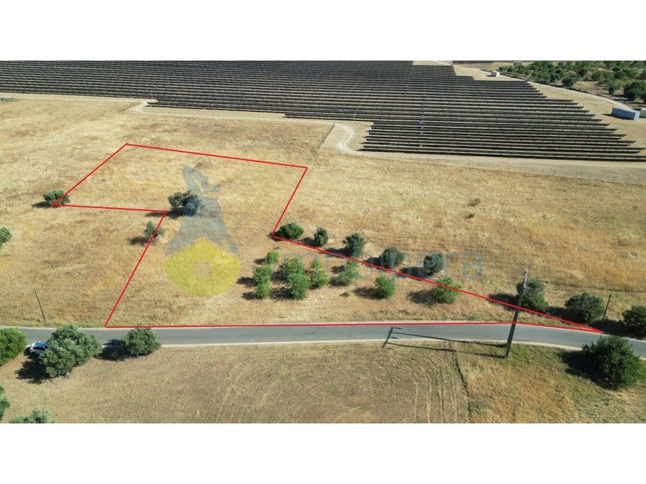 Terreno Rústico com 5.064m2 situado praticamente ao lado do Parque ...