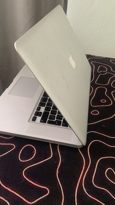 Продам Macbook pro 15 a1286 ( начало 2011г)