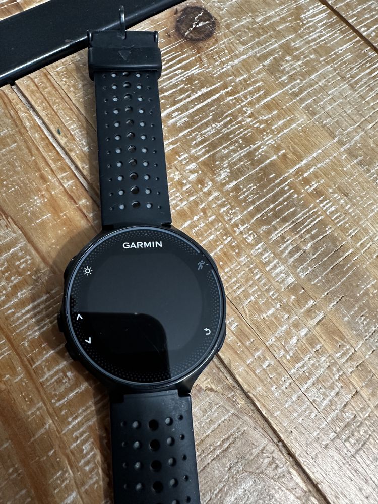 Garmin Forerunner 235
