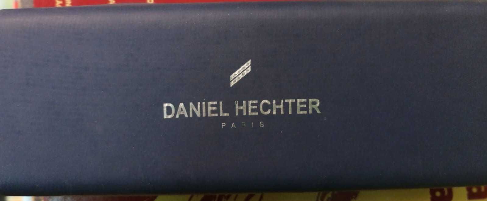 Caneta Prateada " Daniel Hechter" Paris