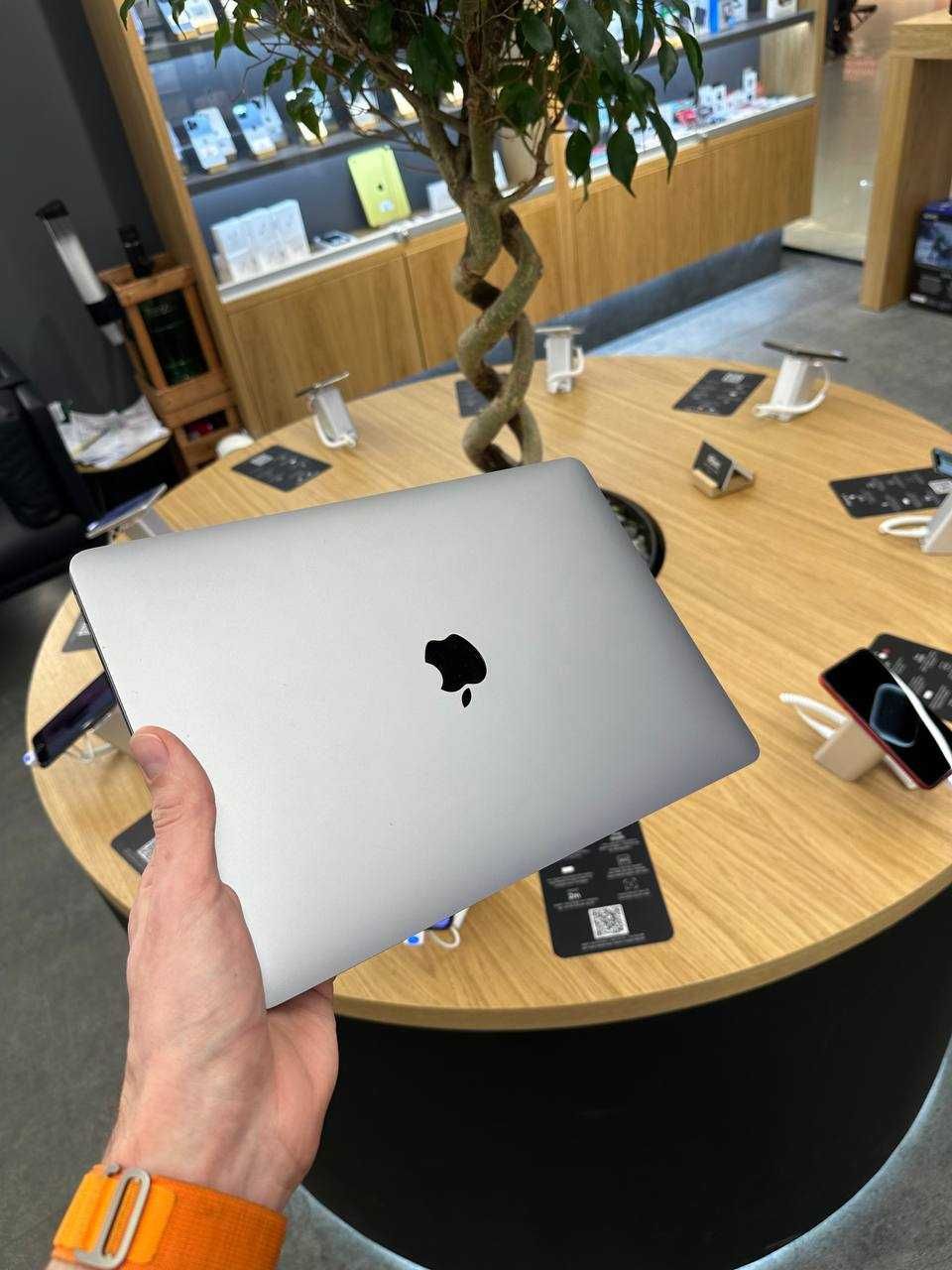 Apple MacBook Air 13" 2020
