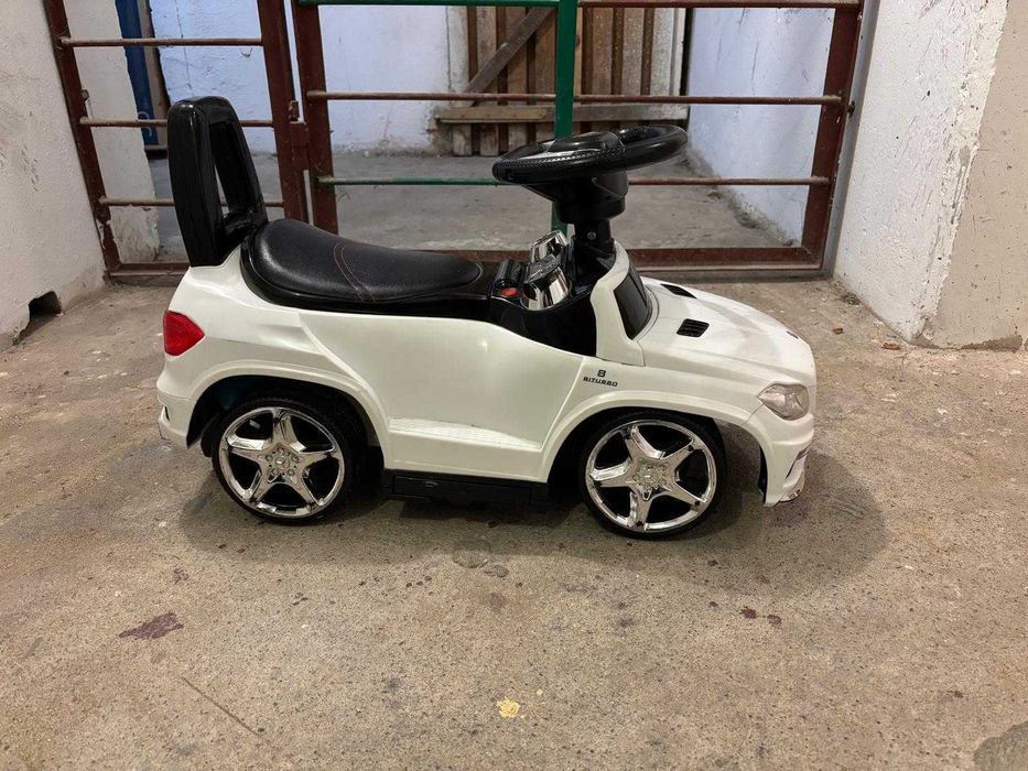 Jeździk, samochód odpychany