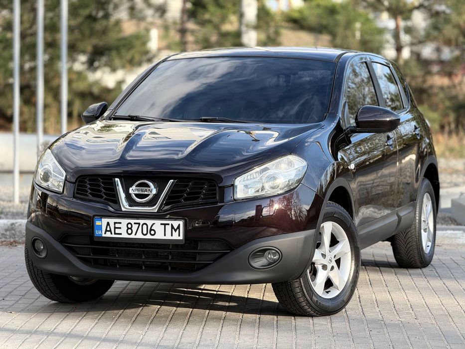 Nissan отличное состояние!