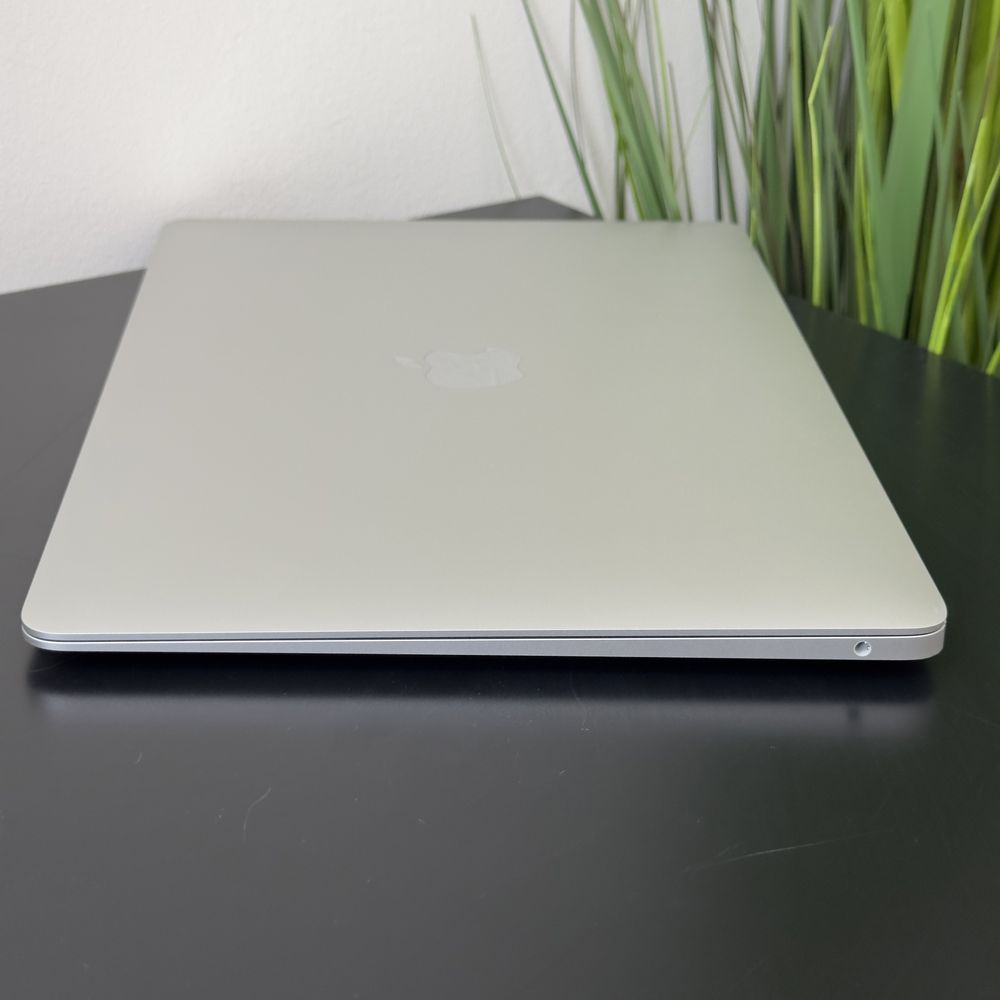 MacBook Air 2020	Silver	M1	8/256  $620№1514