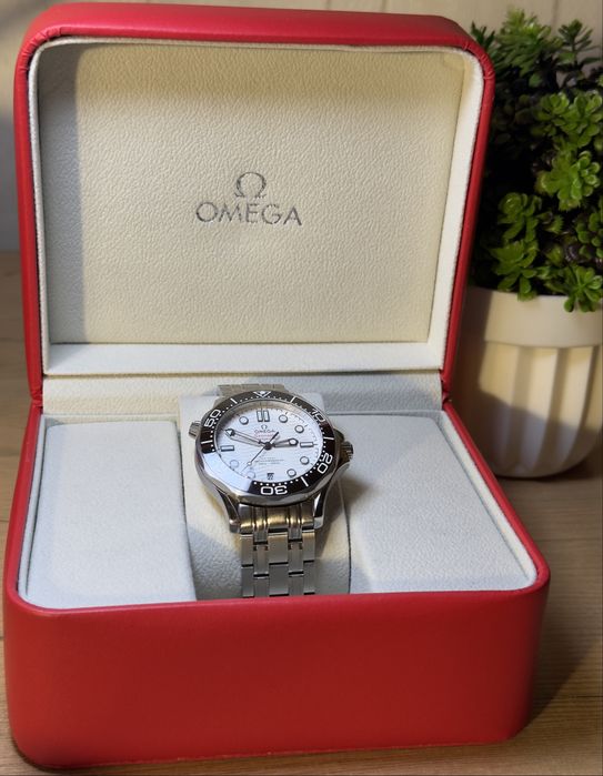 Omega Seamaster Diver 300