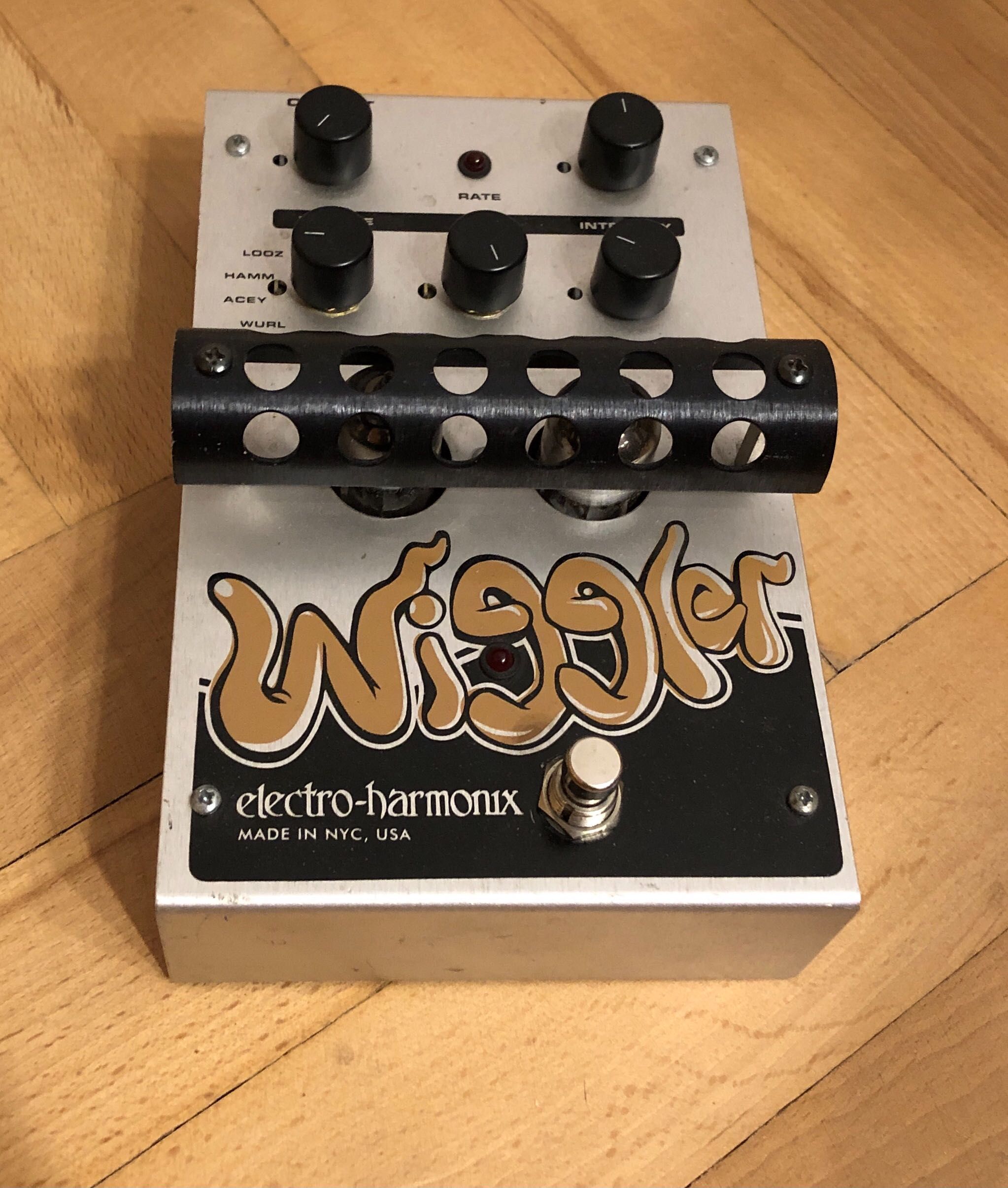 Tremolo Vibrato Wiggler Electro Harmonix EHX