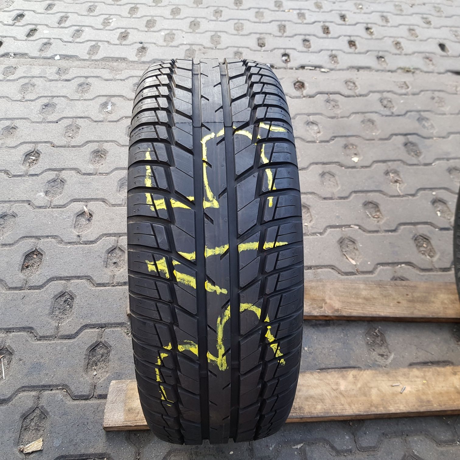 1x 205/55R15 Barum Bravura Opona letnia Poznań