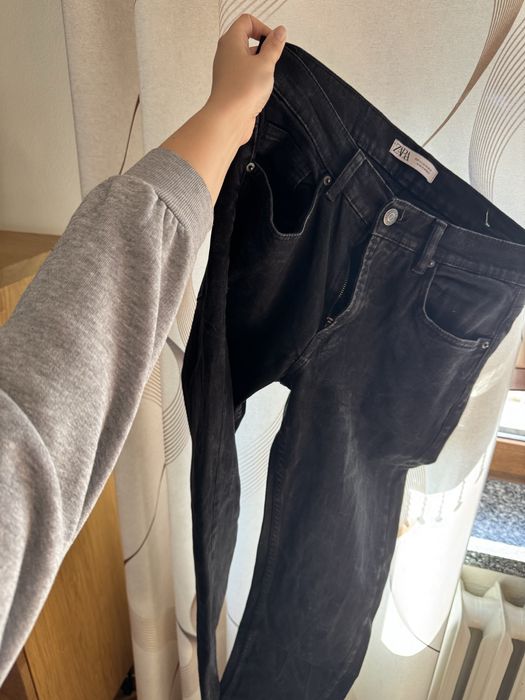 Czarne jeansy męskie Zara prosta nogawka