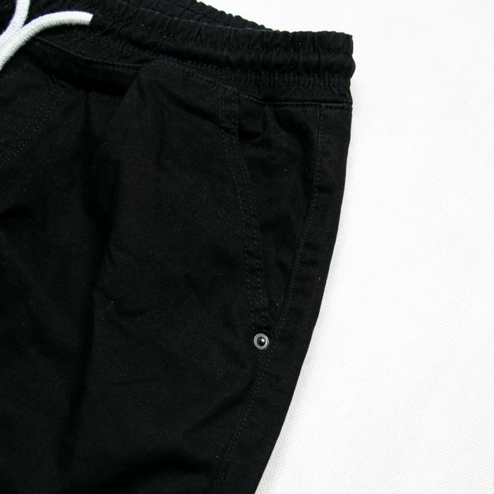 SSG spodnie joggery L męskie logowane