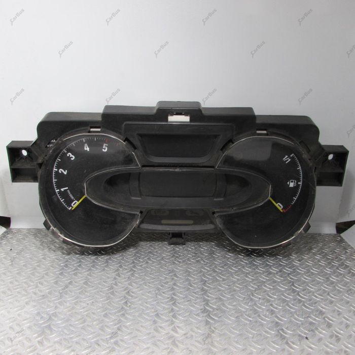 Панель приладова Trafic 3 Vivaro щиток приборов Трафик Виваро Т3