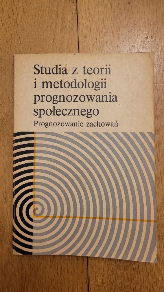 Studia z teorii i metodologii prognozowania społecznego