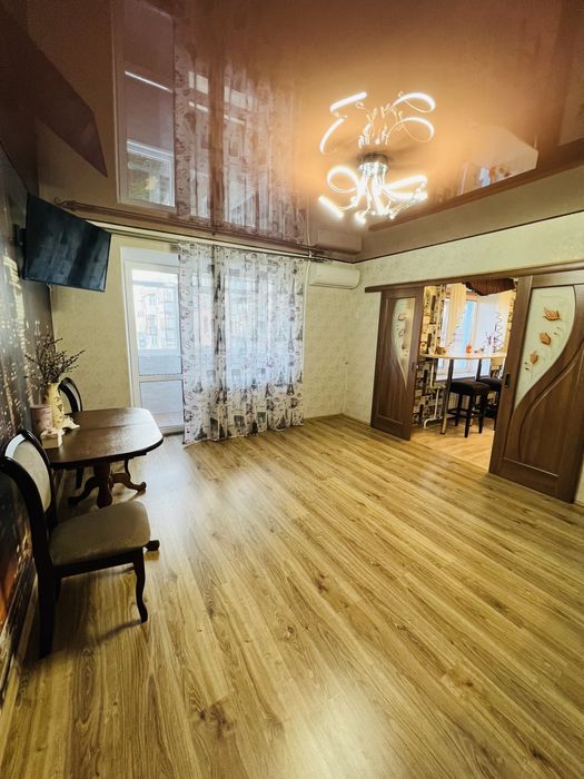 Продається 3х к.кв. в центрі м.Богачеве Черкаська обл., Є ВІДНОВЛЕННЯ!