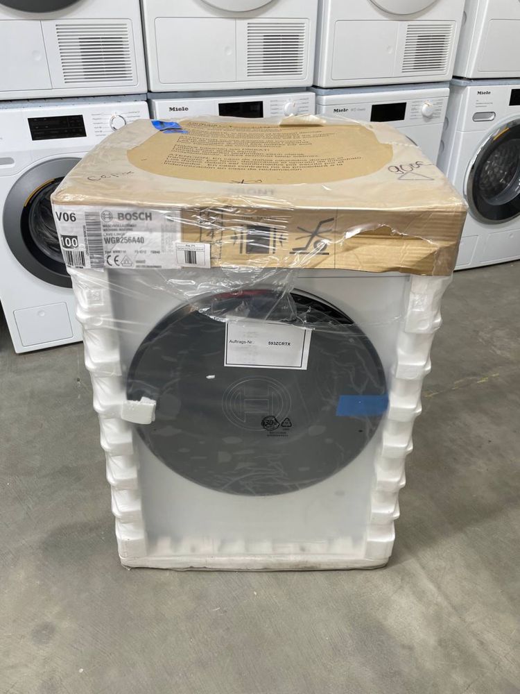 Xxl 10 кг пральна машина Bosch WGB256A40 в заводському пакуванні