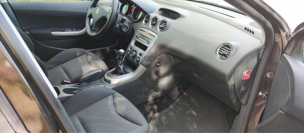 Peugeot 308 SW 2012 /12