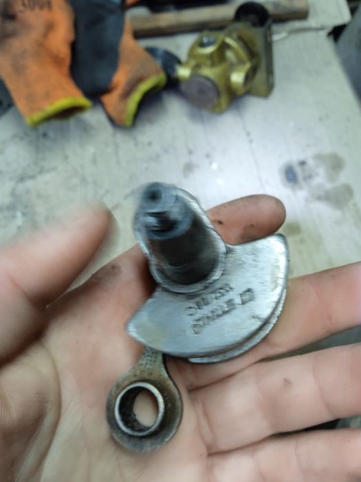 Продам колінвал щіль мс180