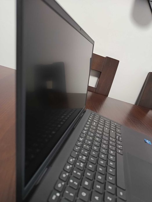 DELL Inspiron 15 3511 Intel i5 2.40GHz 8GB SSD M.2 512GB Win 11 Home