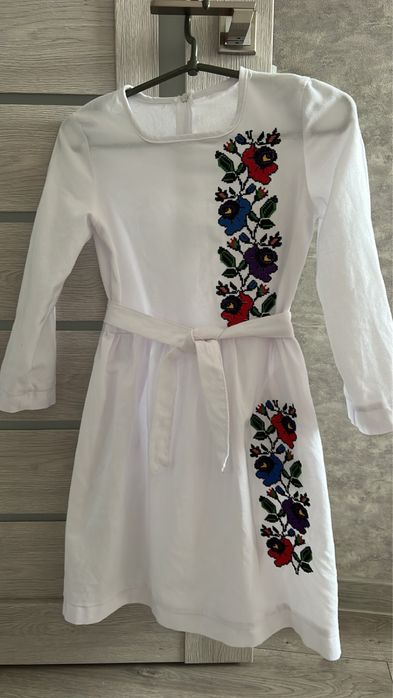Красиве вишиване плаття, вишиванка на дівчинку вік 10-14р