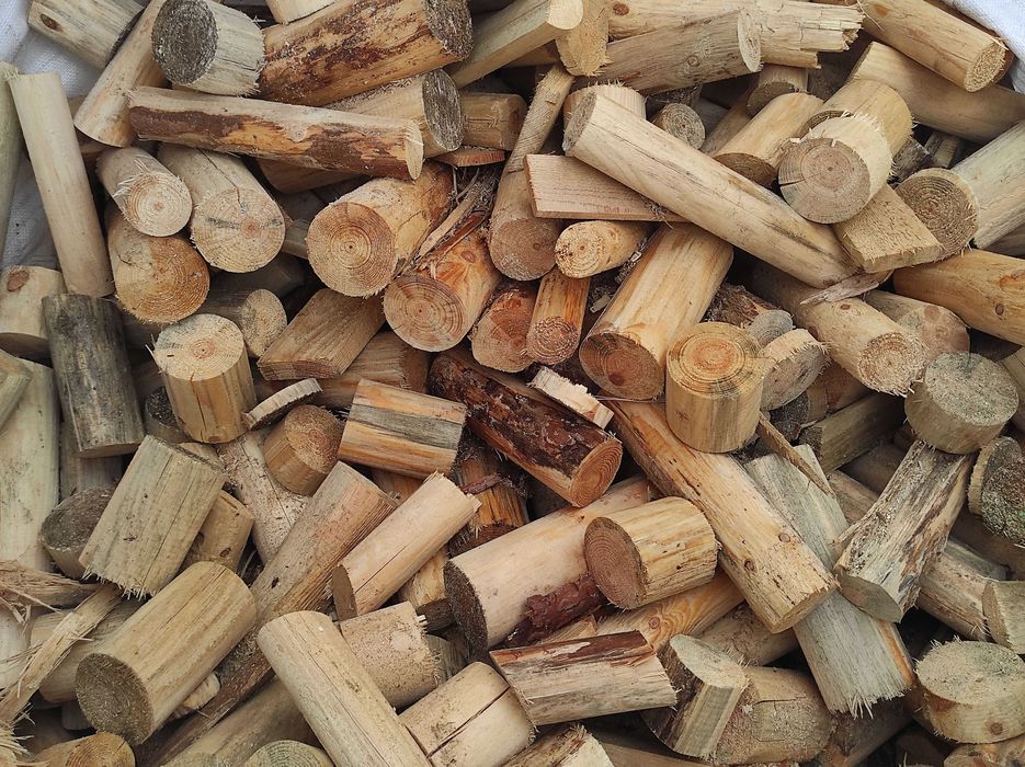 Drewno opałowe Sosna workowane i sypane luzem