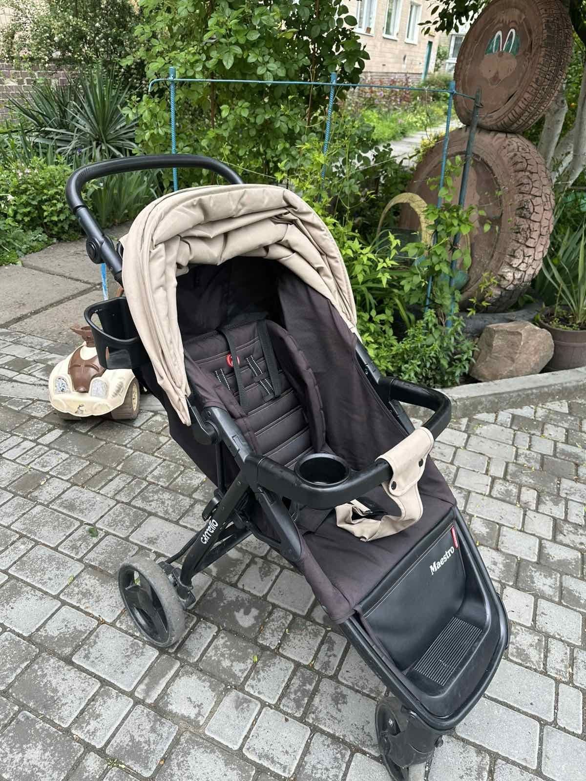 Дитяча прогулочна коляска Carrello