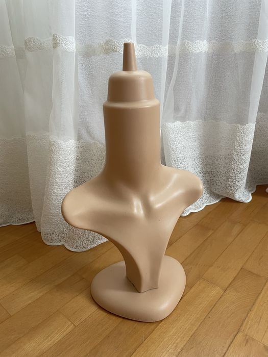 Маникен для бижутерї,манекен голови