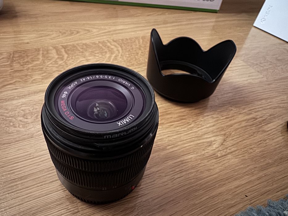 Panasonic Lumix G Vario 14–42mm f/3.5–5.6 — w idealnym stanie