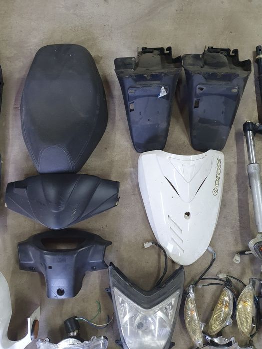 Skuter chiński 4T, 2T części, kingway zipp romet plastiki, lampy, lagi