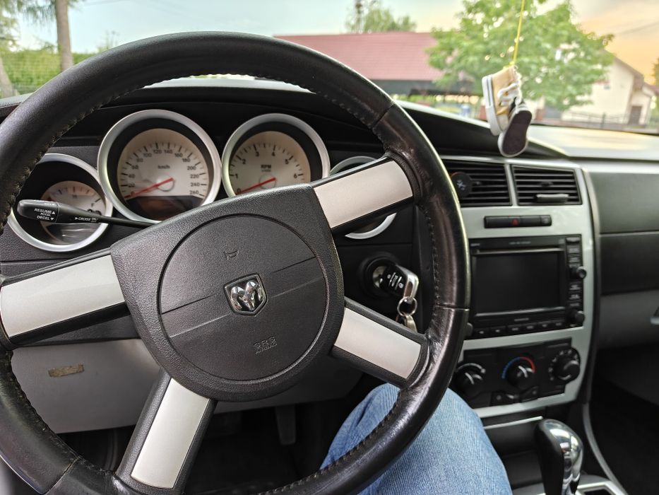 DODGE Charger 5,7 hemi
