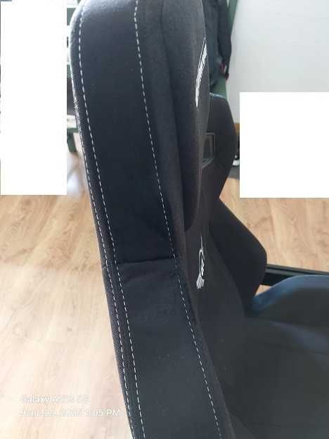 Assento reclinável GT Omega RS12 preto