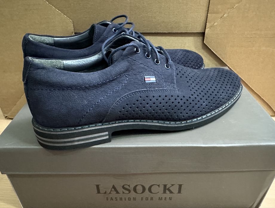 Nowe granatowe buty eleganckie Tommy Hilfiger 41