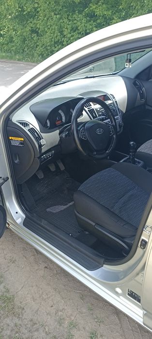 Продам Киа Сид 1.6 дизель