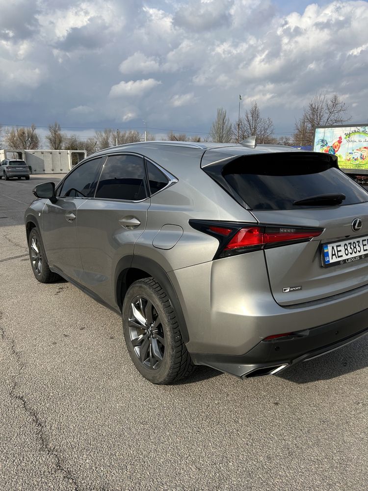 Продам Lexus nx 300  F sport