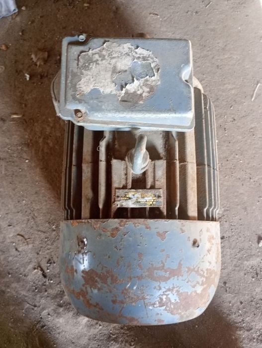 Продам Электромоторы