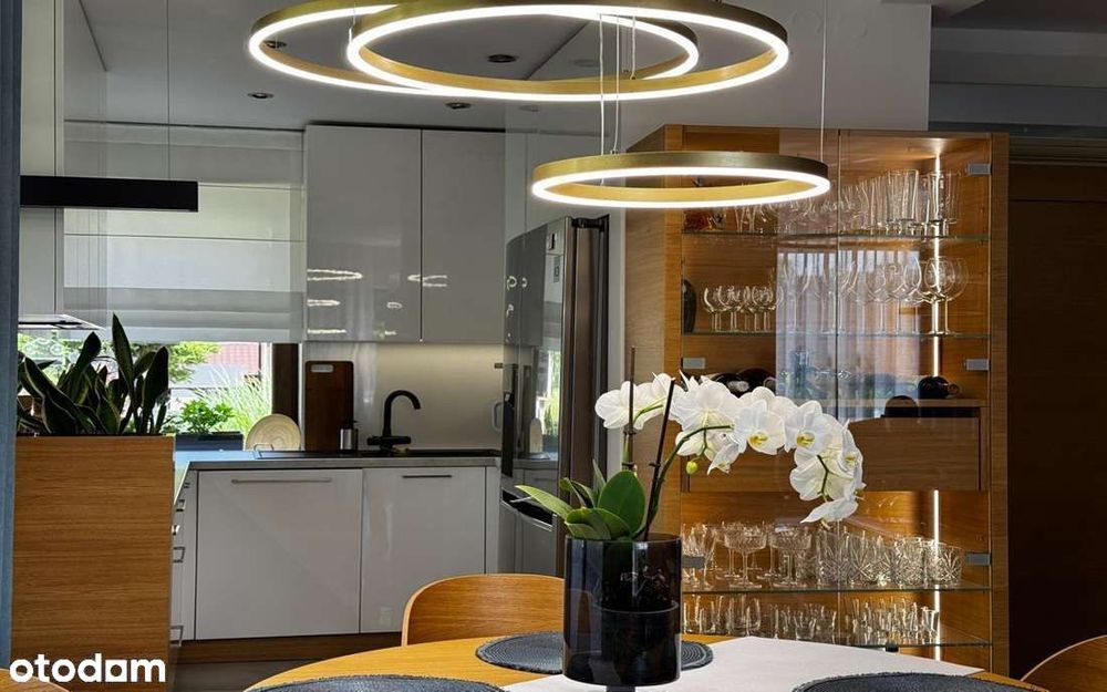 Piękny dom w doskonałej lokalizacji / NIE zwlekaj