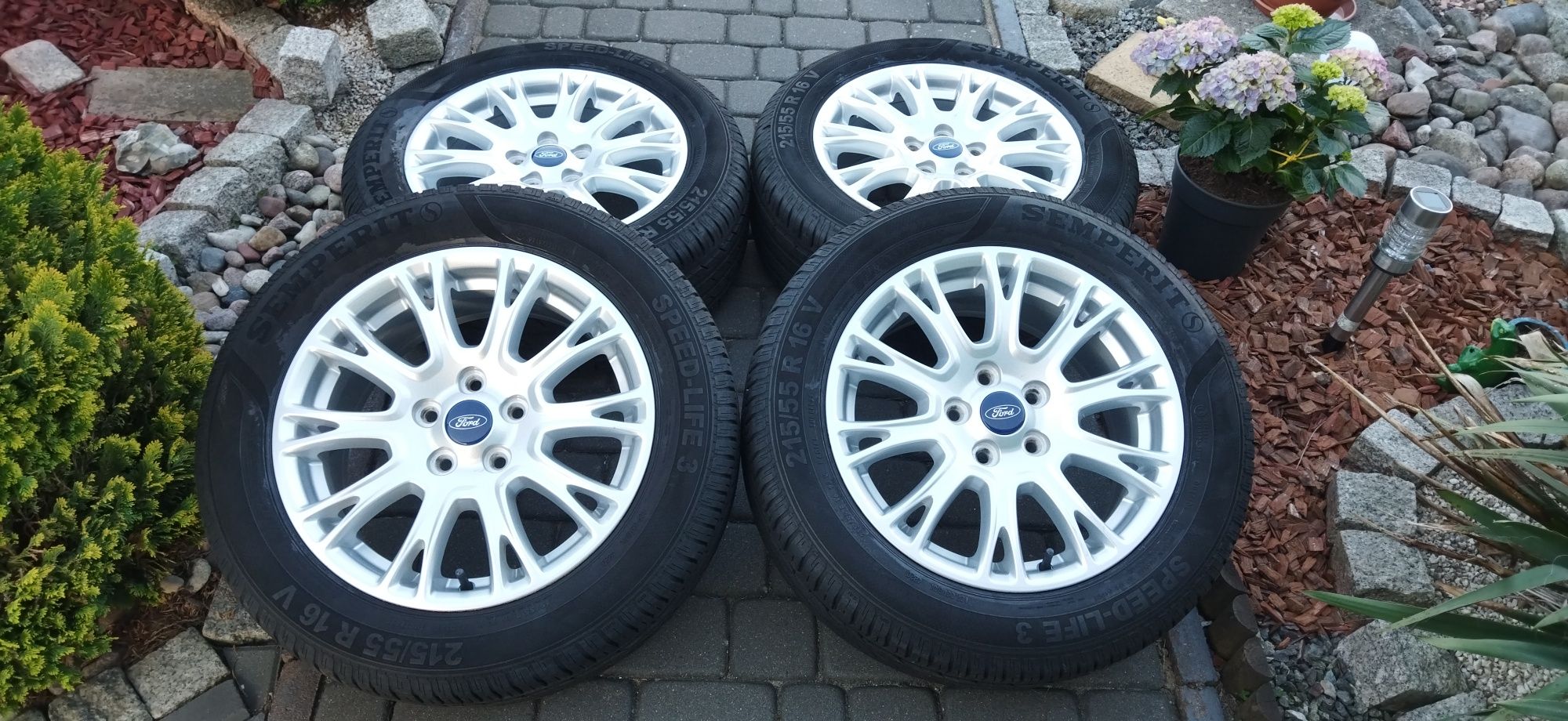 5x108 16 Cali Alu 215/55/16 Ford Mondeo S-Max Focus C-Max
